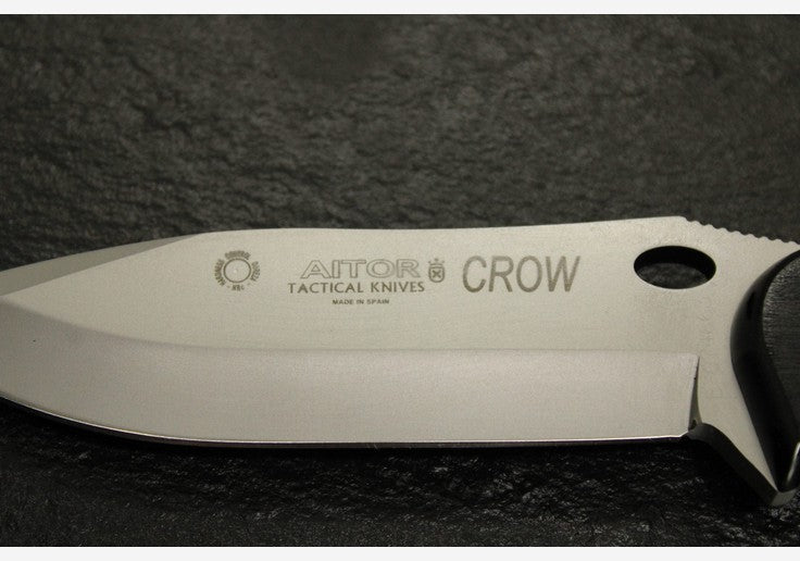 Laden Sie das Bild in Galerie -Viewer, {Aitor Crow taktisches Messer - Perfektes Outdoor-Tool
